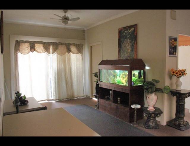 4 BEDROOM PROPERTY TO RENT IN ELSPARK